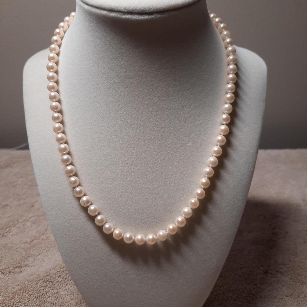 Vintage cultured pearl necklace 14k gold clasp 6 mm 24 inches